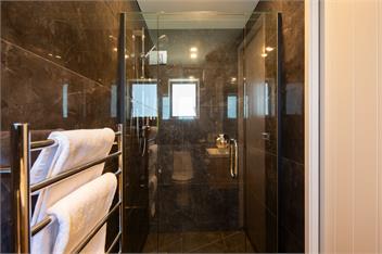 Fantastic 4 BDR Home | AC | WI-FI | Coffee Machine - Queenstown