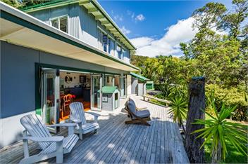 Te Uenga (Bachcare) - Parekura Bay