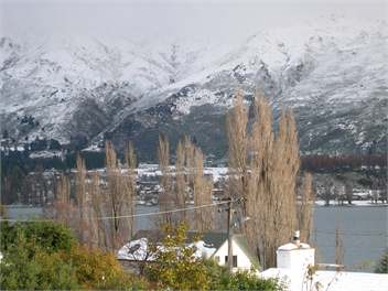 SUPERB Home,Studio,Spa,lake & mtn views,OSP&much more - Wanaka
