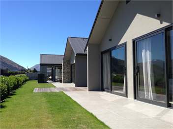 Infinity Drive | Sleeps 8 | Lake & Mountain Views | Spa Pool | Close To Walking/Biking Tracks - Wanaka
