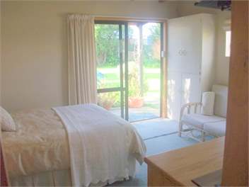 Nook Cottage B&B - Masterton