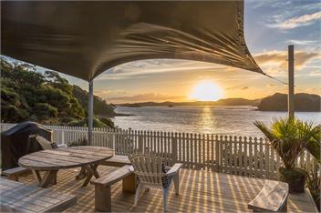 Oke Bay Lodge - Rawhiti