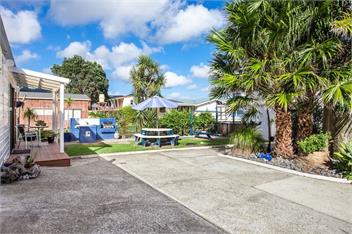 Oceanside Apartments 3 - The Bach at the Back - Opotiki