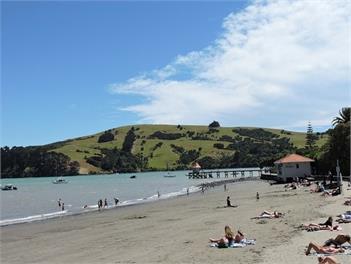 Seaclusion - Great Water Views, Wonderful for Large Families & Groups - Akaroa