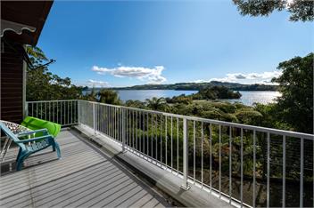 Old charm on the lake - Rotorua