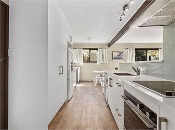 Lake House and Studio (Bachcare) - Lake Rotoiti