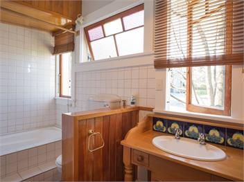 McAlister House (Bachcare) - Queenstown