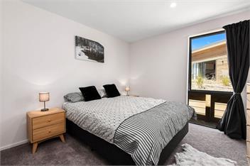 The Place To Be (Bachcare) - Wanaka