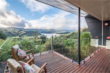 The Grandstand (Bachcare) - Akaroa