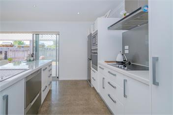 Rose's Beach Pad (Bachcare) - Matarangi