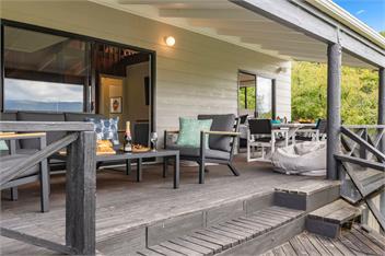 Splendour on Spencer (Bachcare) - Lake Tarawera