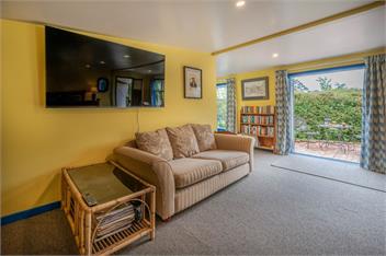 Matagouri Cottage (Bachcare) - Port Levy