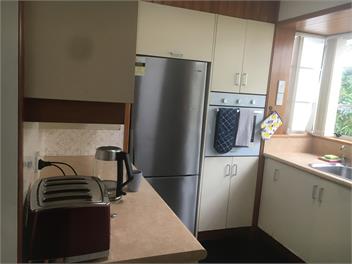 LARGE TORBAY HOME: Short Walk to Two Beaches - Auckland
