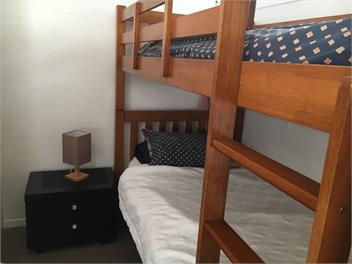 LARGE TORBAY HOME: Short Walk to Two Beaches - Auckland