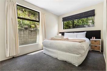 The Alpine (Bachcare) - Queenstown