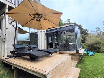 Garden Bliss & Bird Sanctuary in Paihia Estuary - Paihia