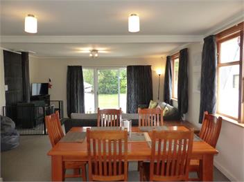 Snowed Inn (Bachcare) - Ohakune