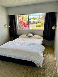 Lake front with Marina berth - Taupo