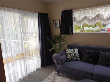 Silver Birch Cottage wi-fi & sky - Te Anau Fiordland