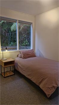Peace and privacy in Lowry Bay - Lower Hutt