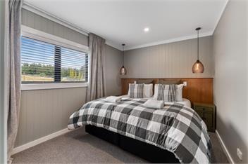 Stagford Barn with Private Hot Tub - Taupo