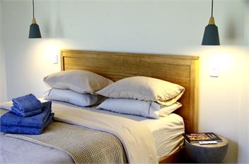 No.10 - A Boutique Harbour View Retreat -