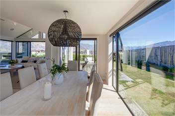 Infinity Drive | Sleeps 8 | Lake & Mountain Views | Spa Pool | Close To Walking/Biking Tracks - Wanaka