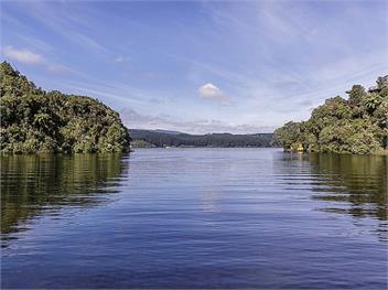 Lake House and Studio (Bachcare) - Lake Rotoiti