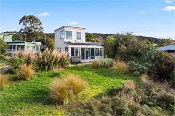 Surfinn Eco Cottage (Bachcare) - Papatowai