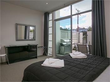 Marinaside Villa (Bachcare) - Taupo Central