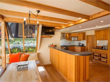 McAlister House (Bachcare) - Queenstown