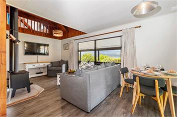 Splendour on Spencer (Bachcare) - Lake Tarawera