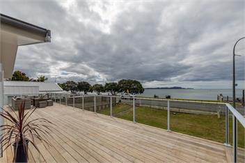 Waterfront Beach House (Bachcare) - Paihia