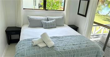 ARIKA PALMS BEACH BACH | ABSOLUTE BEACHFRONT | TITIKAVEKA - Rarotonga