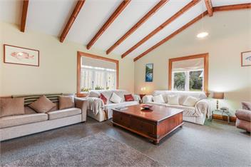 Fantail House Kaiuma Bay (Bachcare) - Havelock