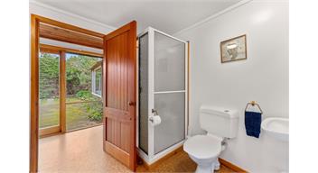 Lakefront Retreat (Bachcare) - Tauranga Taupo