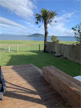 Beautiful Lakefront Location - Rotorua