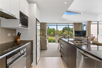 Riverside Oasis - Taupo - walk to town + heated pool* - Taupo