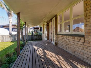The Carolyn (Bachcare) - Whangamata