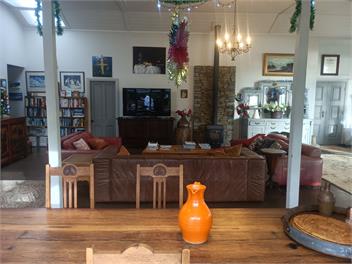 Awakino River Lodge - Coastal Romance - Historic - Spa Pool - Black Sand Beaches - Mokau