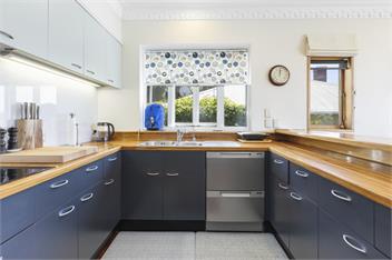 Stay over the Harbour - Beautiful Miramar Villa - Wellington