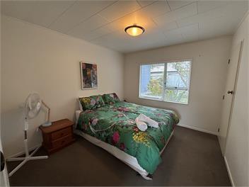Spacious Group‑Friendly Napier Home with Pool – Ideal for Teams & Families - Napier