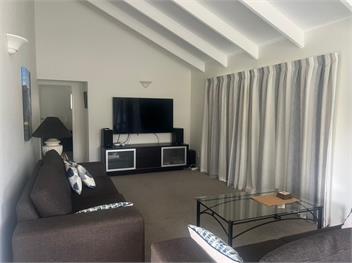Hosts on the Coast Crown Reef Cottage - Pauanui