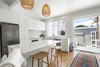 Hibiscus Cottage -