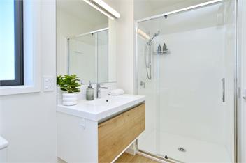 Christchurch CBD · Balcony · Walk Everywhere - 180 on Hereford - 