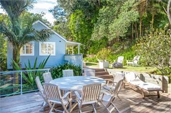 ONETANGI VISTA : Coast and Country - Waiheke Island