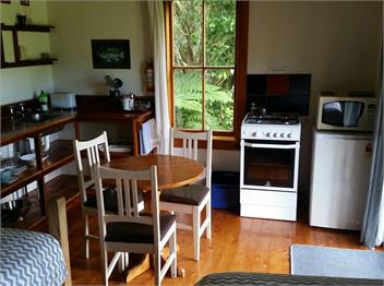 Opua Garden Cottage - Collingwood