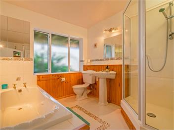 Seaview Serenity (Bachcare) - Whitianga