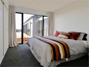 Lake House (Bachcare) - Te Anau