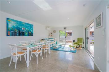 Rose's Beach Pad (Bachcare) - Matarangi